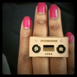 Kate Spade Jazz things up boom box rng